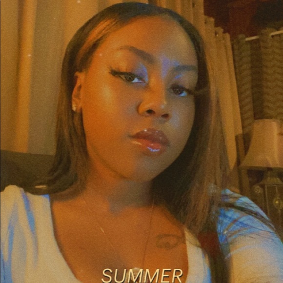 Meet your Posher, Zoe - Picture 1 of 1